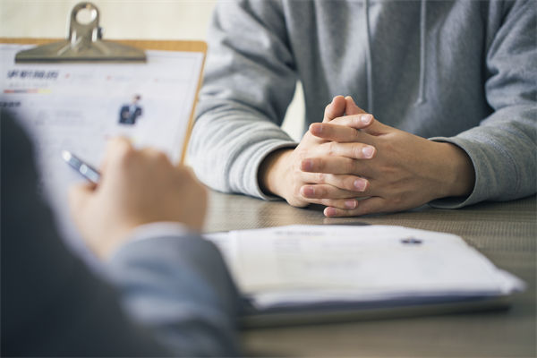 人社局回應(yīng)公司招聘35歲以上勿擾，企業(yè)管理怎么看？