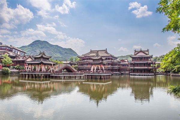 制造業(yè)管理分析：短劇基地狂飆，誰(shuí)是下一個(gè)橫店？