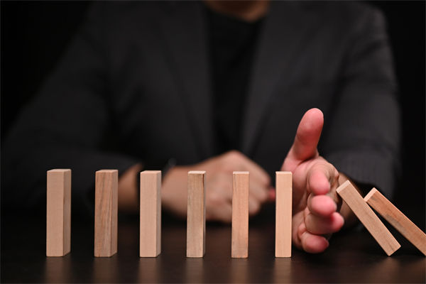 市場(chǎng)競(jìng)爭(zhēng)日趨激烈，戰(zhàn)略規(guī)劃如何協(xié)助構(gòu)建護(hù)城河？