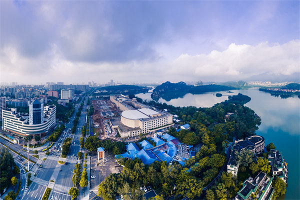 企業(yè)陷戰(zhàn)略迷茫難尋增長路，肇慶戰(zhàn)略咨詢公司能指明方向嗎？